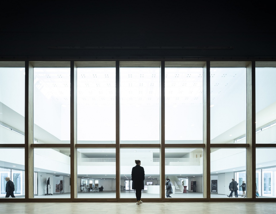 chambre de metiers et de lartisanat hauts de france by kaan architecten pdaa
