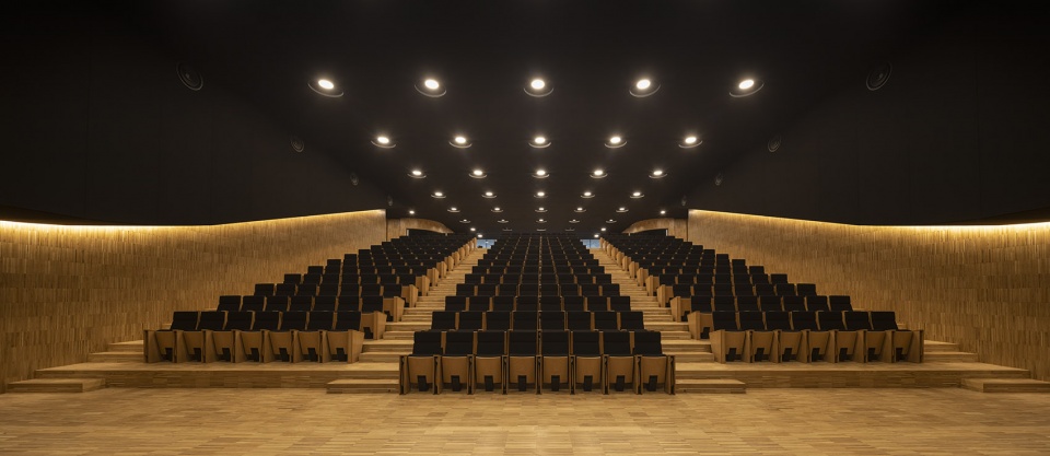 chambre de metiers et de lartisanat hauts de france by kaan architecten pdaa