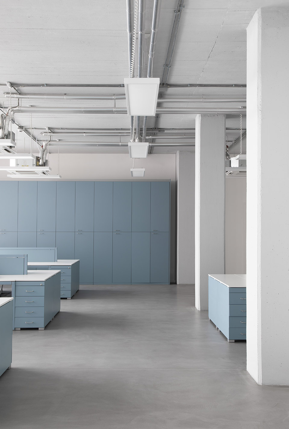 mce production facility by heim balp architekten