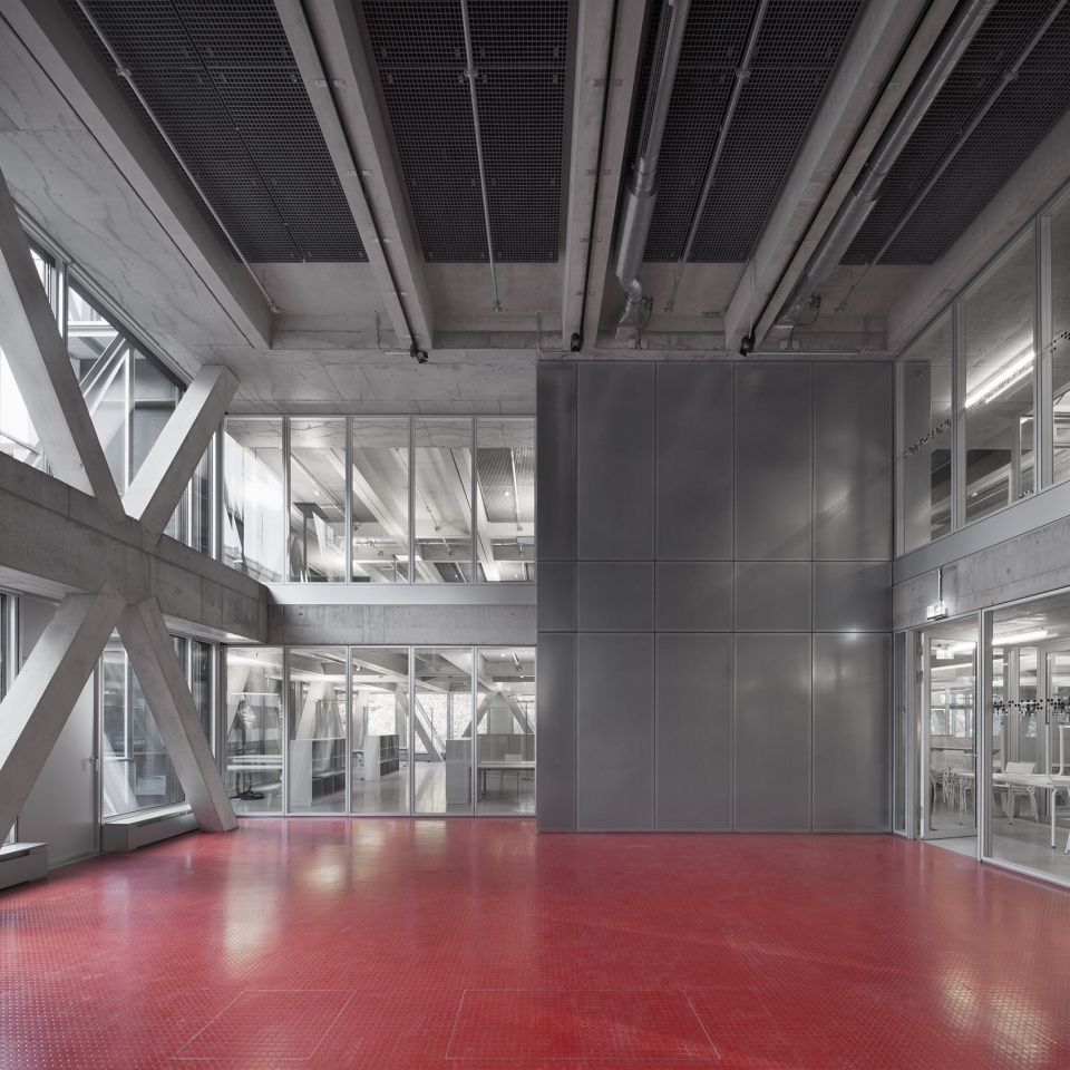 taz neubau by e2a