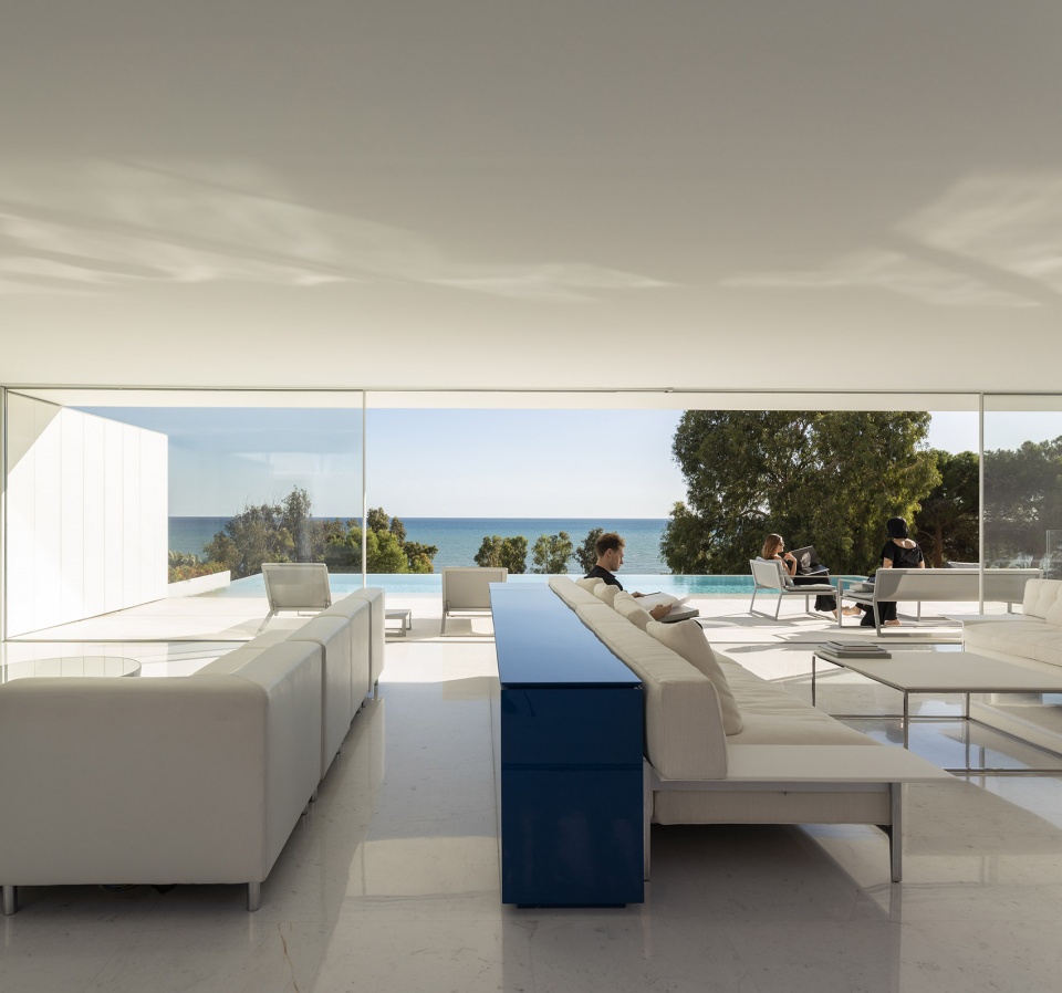 house in santa pola by fran silvestre arquitectos