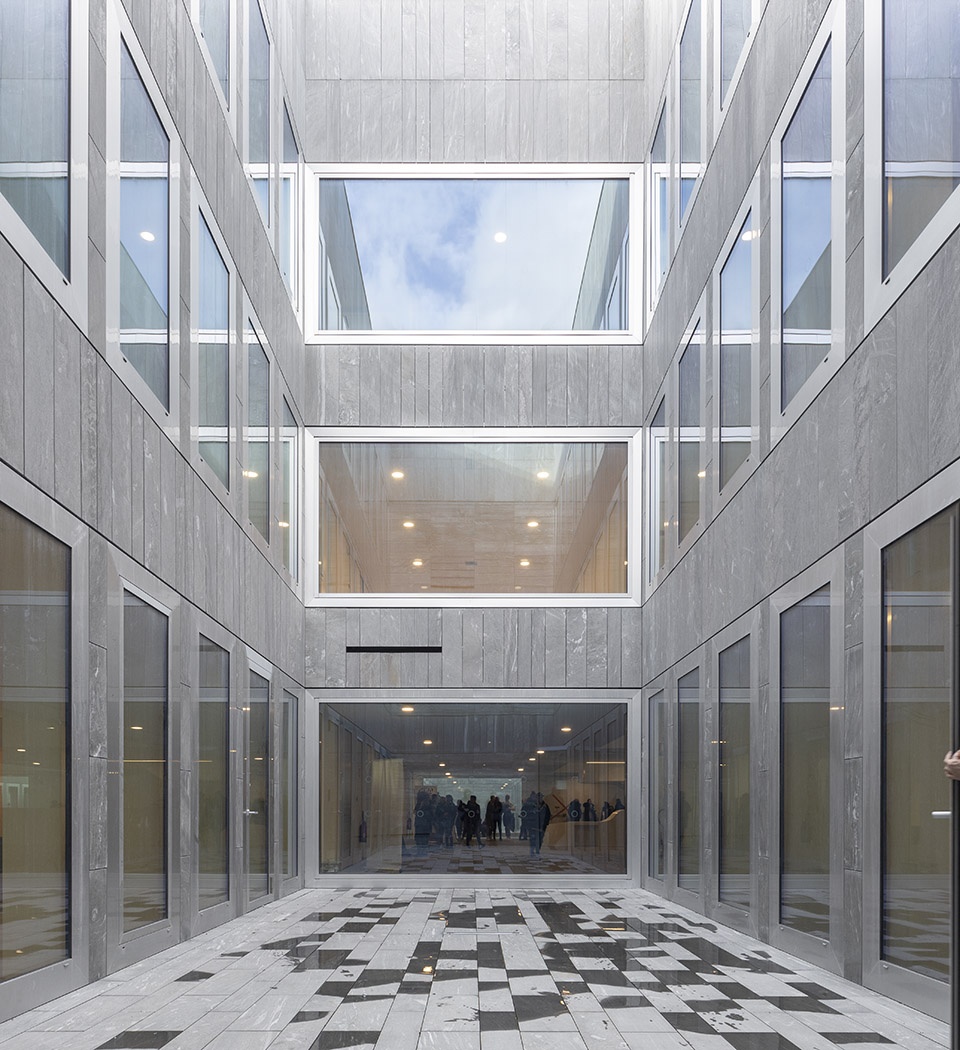 chambre de metiers et de lartisanat hauts de france by kaan architecten pdaa