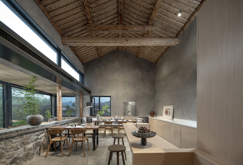 the shared village space evolution of red fruit tree small tavern by evolution design