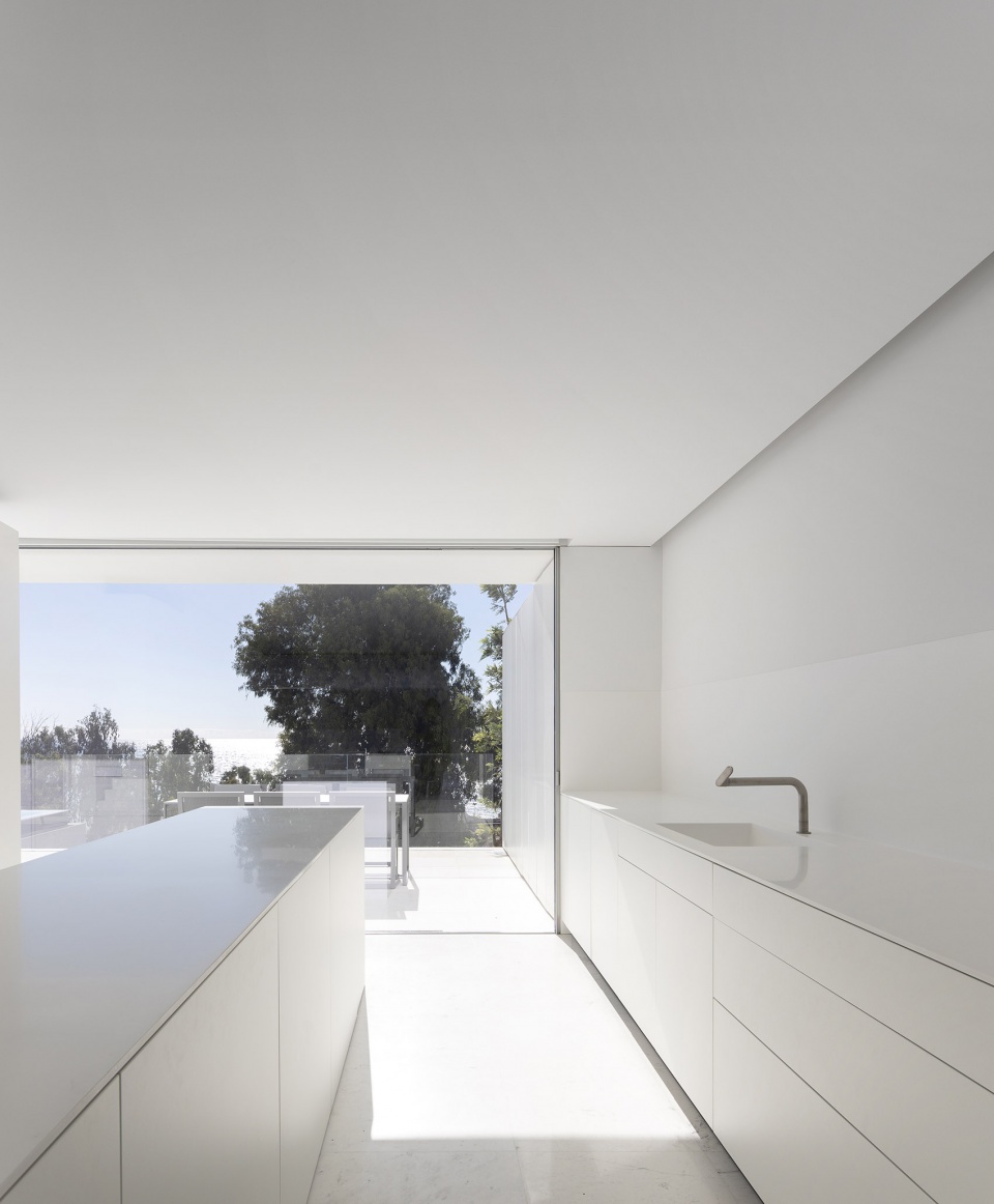 house in santa pola by fran silvestre arquitectos
