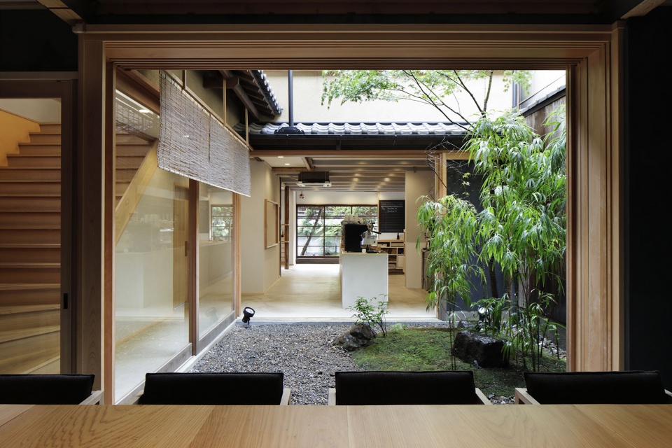 cafe bar dandelion chocolate kyoto by fumihiko sano studio