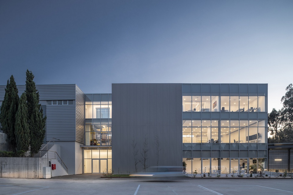 prfs headquarters by impare arquitectura