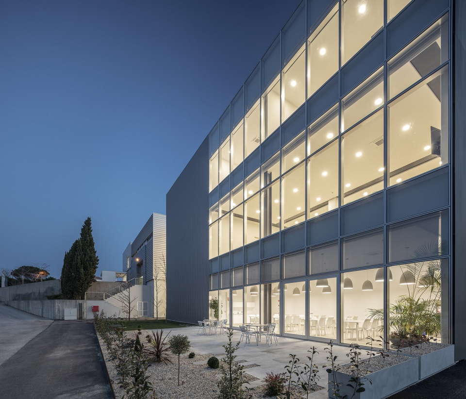 prfs headquarters by impare arquitectura