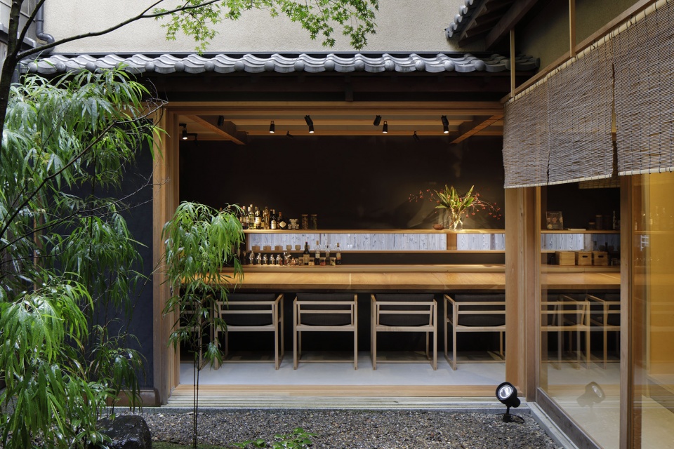 cafe bar dandelion chocolate kyoto by fumihiko sano studio