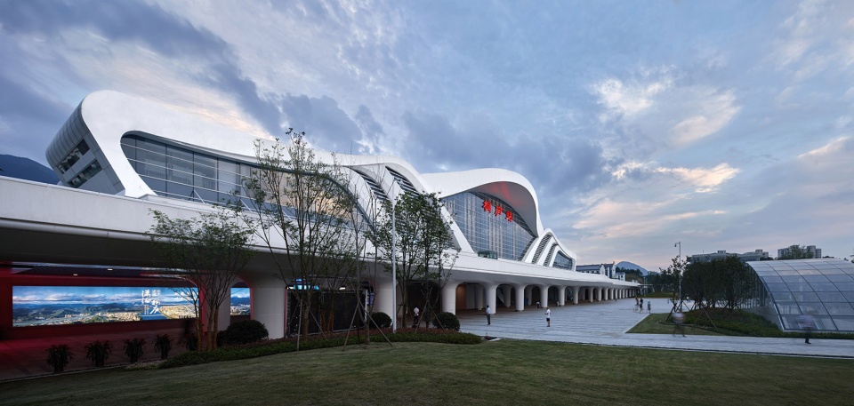 Huangshan High speed Railway Greentown Ten D Architectural Design