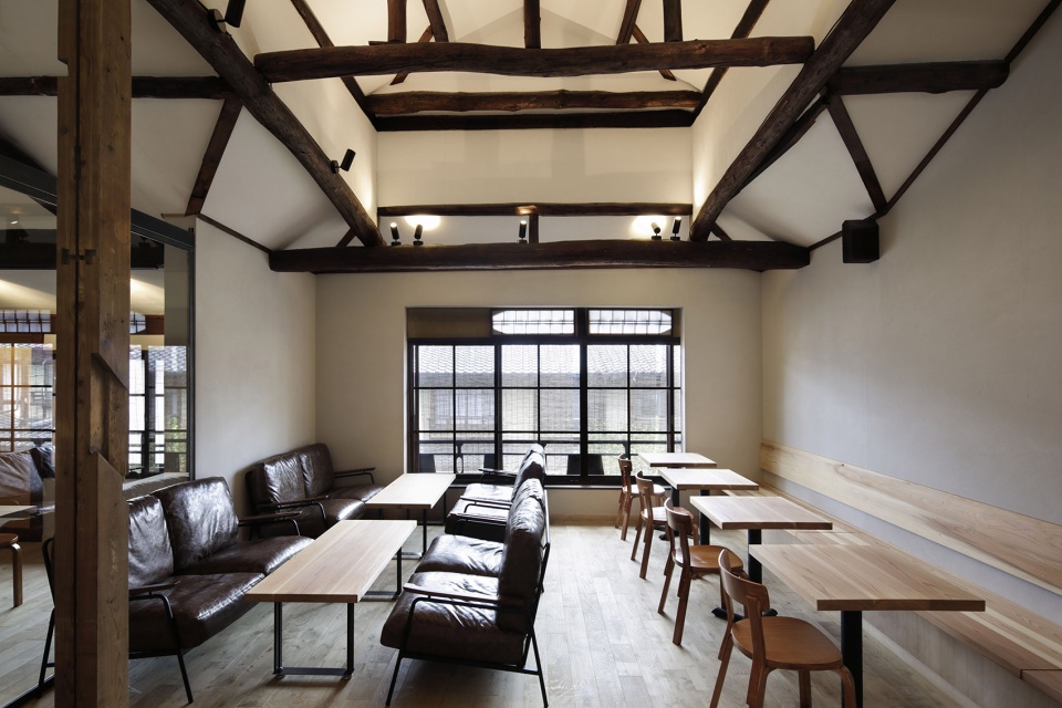 cafe bar dandelion chocolate kyoto by fumihiko sano studio