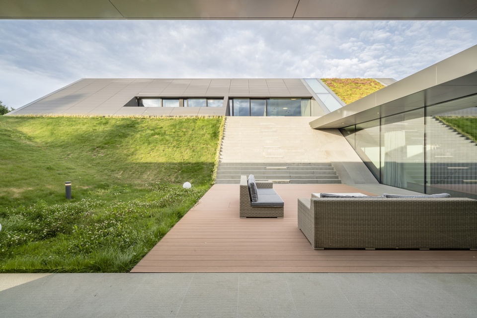 green line by mobius architects