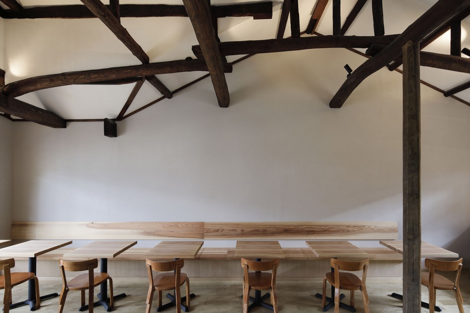 cafe bar dandelion chocolate kyoto by fumihiko sano studio