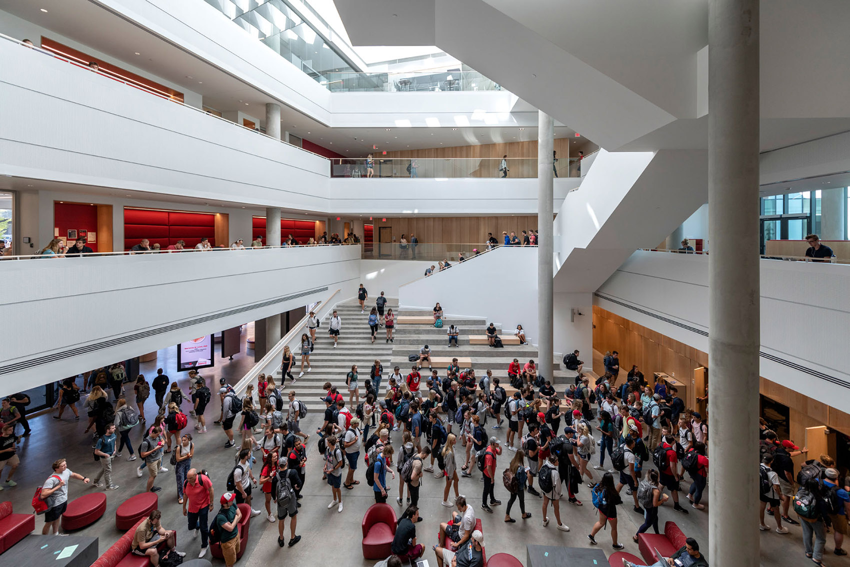 The University of Cincinnati’s Business School by Henning Larsen 谷德设计网