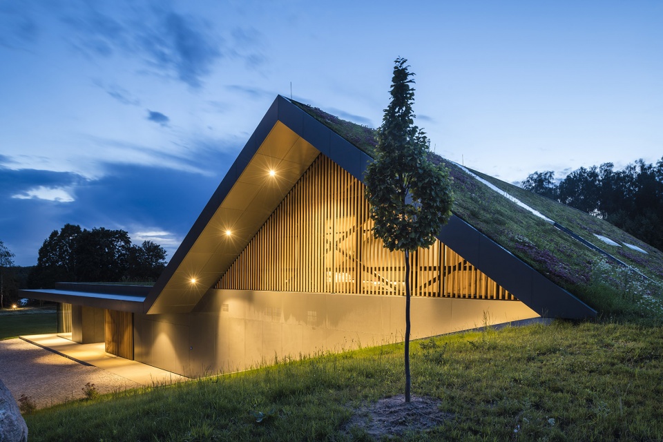 green line by mobius architects