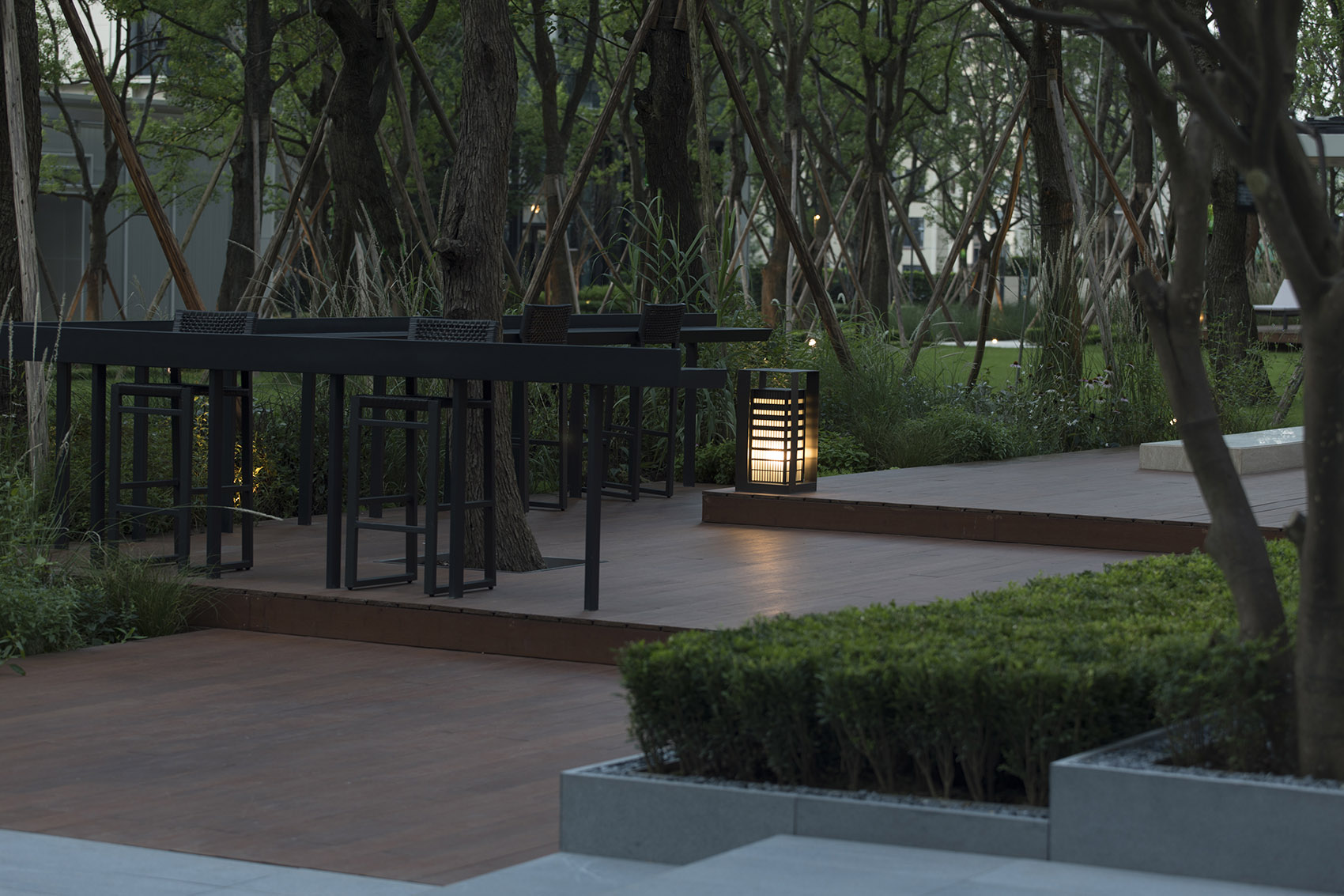 尘林间 – 新加坡式的住宅景观,重庆 / jtl studio