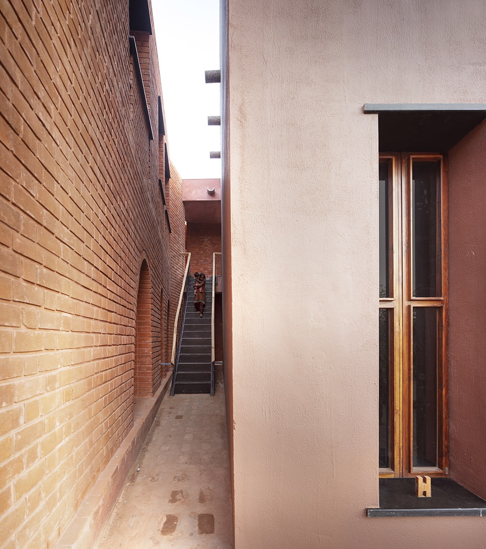 school of dancing arches by samira rathod design associates