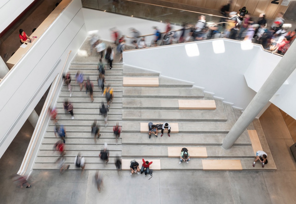 the university of cincinnatis business school by henning larsen
