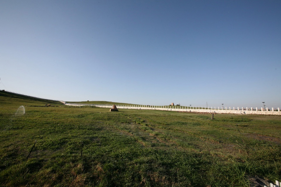 xinjiang bole wenhua road roundabout china by r land