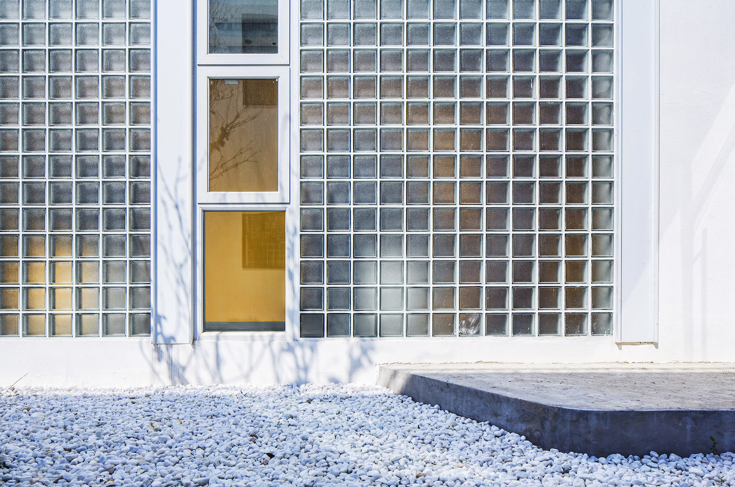 yantai chunhui road port apartment china by mat office