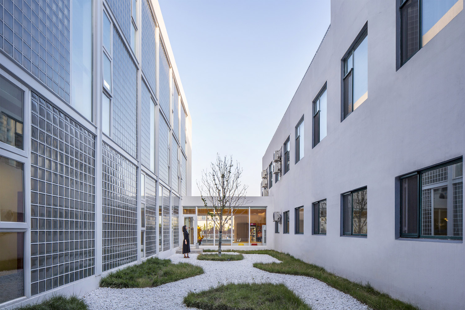 yantai chunhui road port apartment china by mat office
