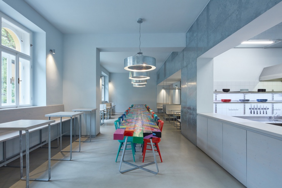 restaurant avocado gang by mimosa architects
