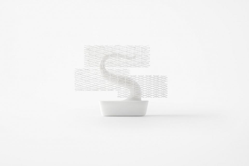 Grid bonsai by nendo