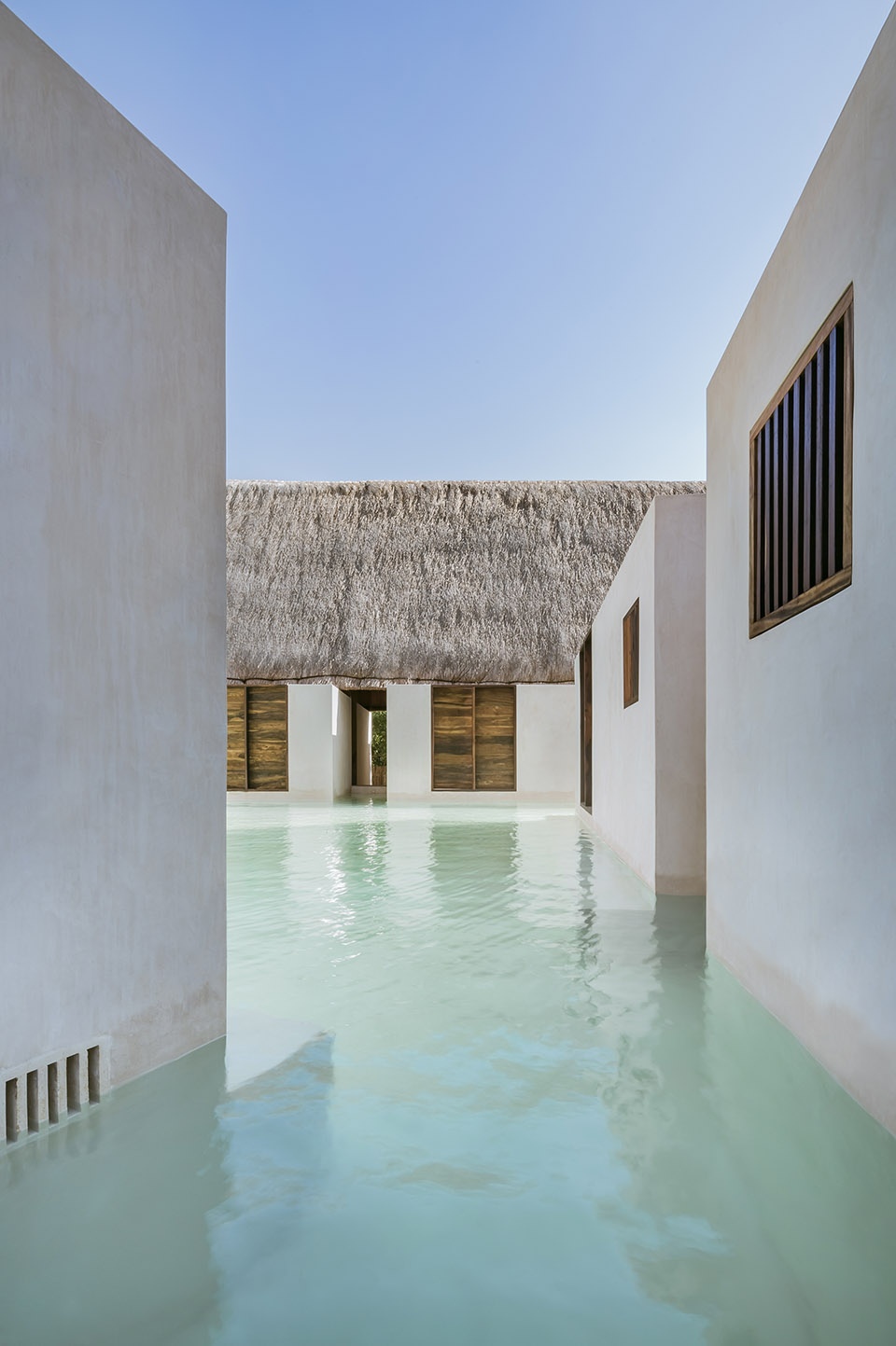 punta caliza by estudio macias peredo