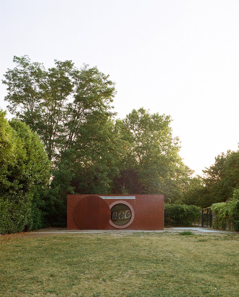archery house by boman architectes