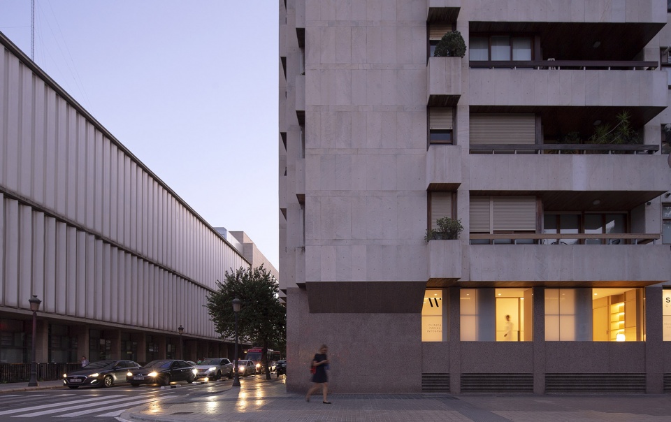 swiss concept clinic by francesc rife studio