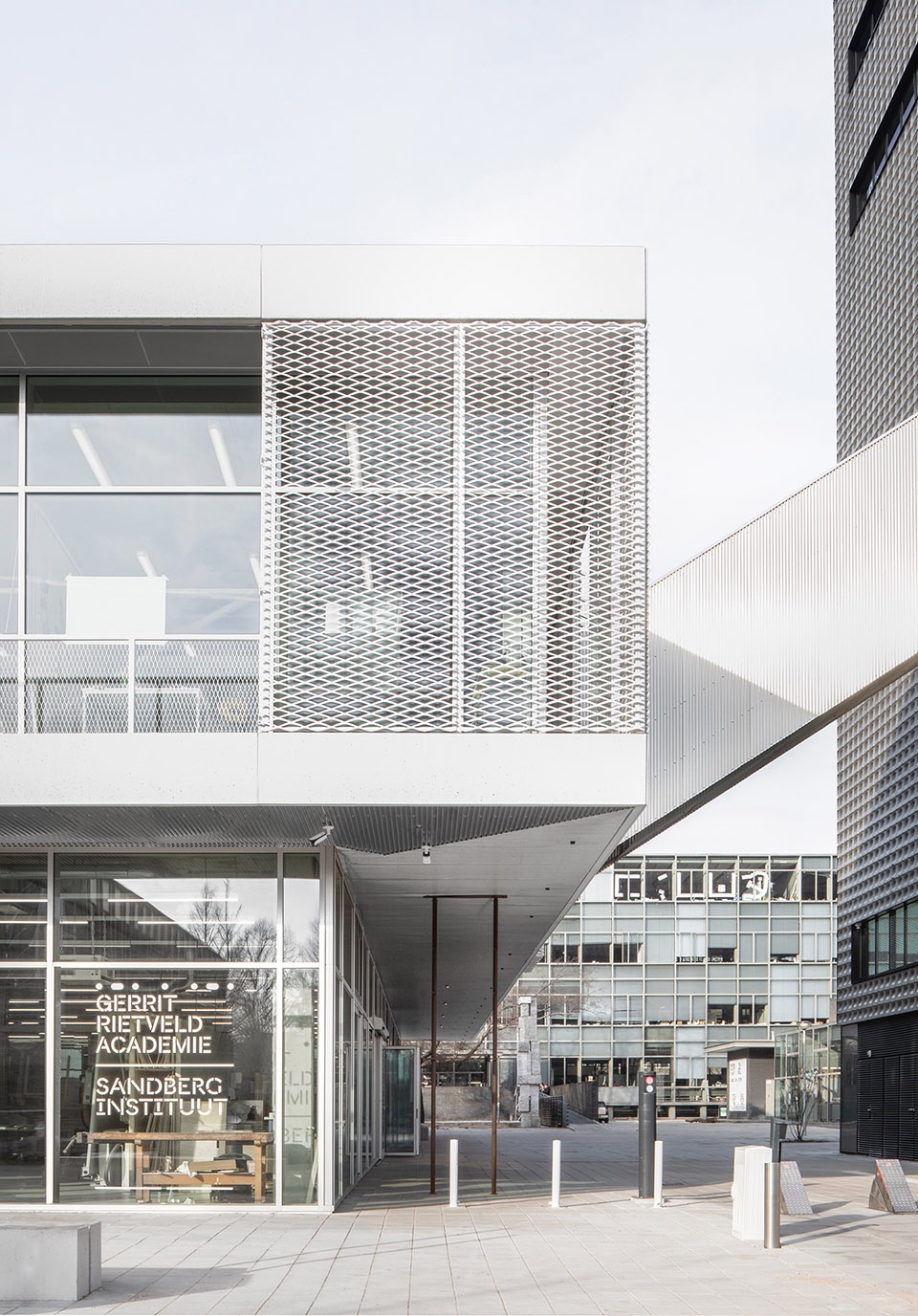 gerrit rietveld academie and sandberg instituut by hootsmans architecturbureau fedlev