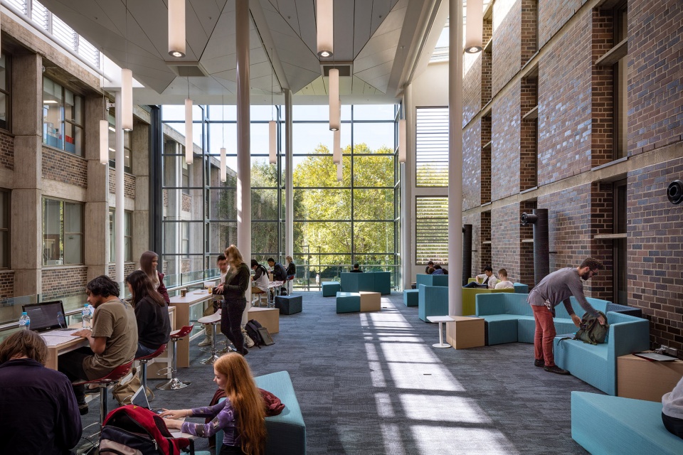 macquarie university faculty of science and engineering by nbrs architecture