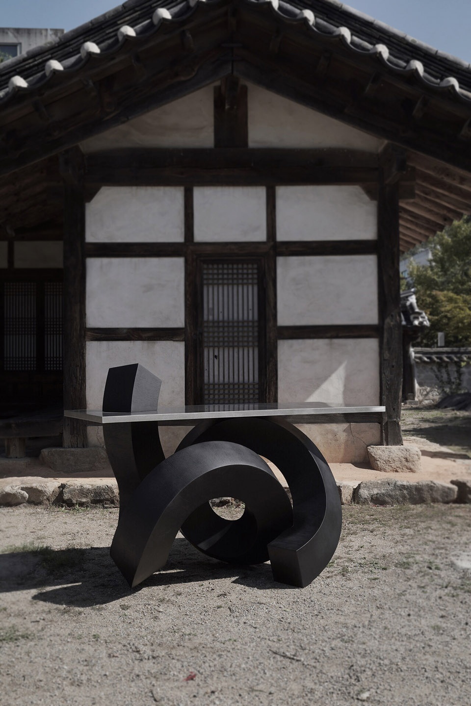 草书桌椅galleryallchulankwak