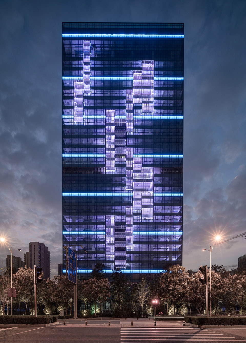 illumination design of huijin international financial center china by purilighting