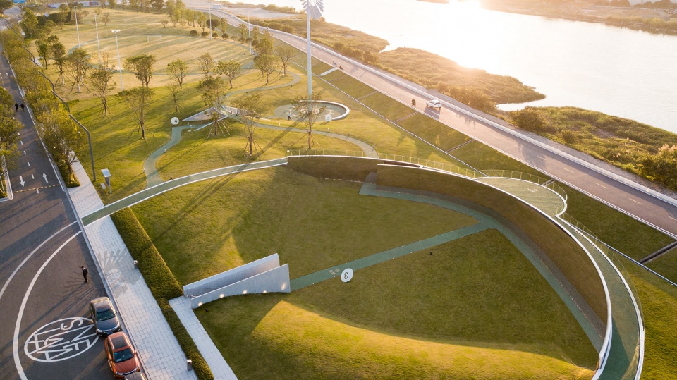 luna sea china by box studio