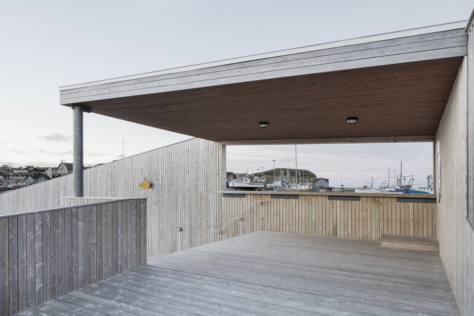 the place des gens de mer by bourgeois lechasseur architects