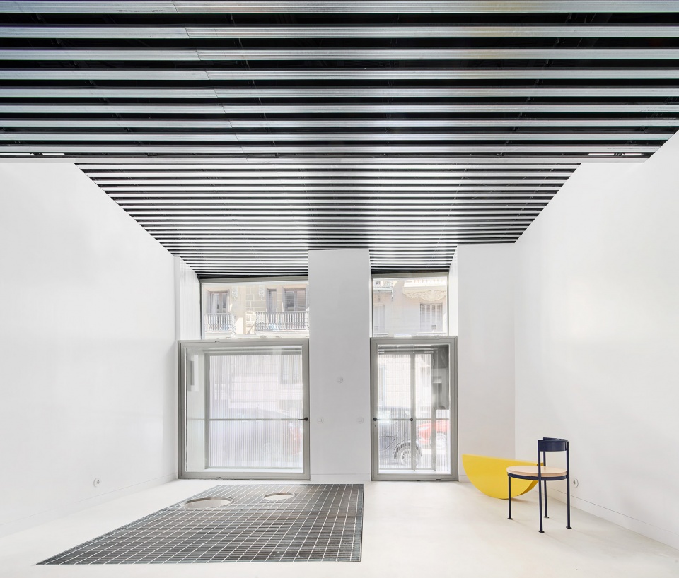 casa a12 by lucas y hernandez gil arquitectos