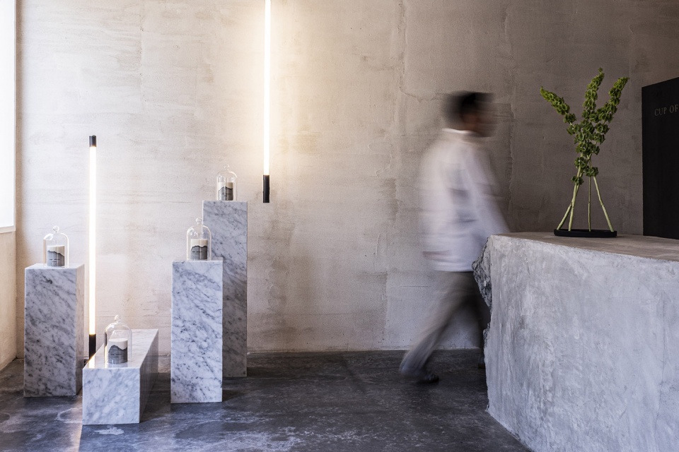 cup of ceremony pop up store by studio riebenbauer