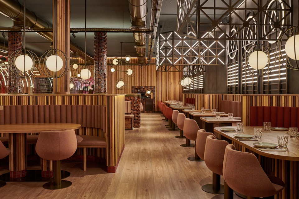 piurs first restaurant in valencia by masquespacio