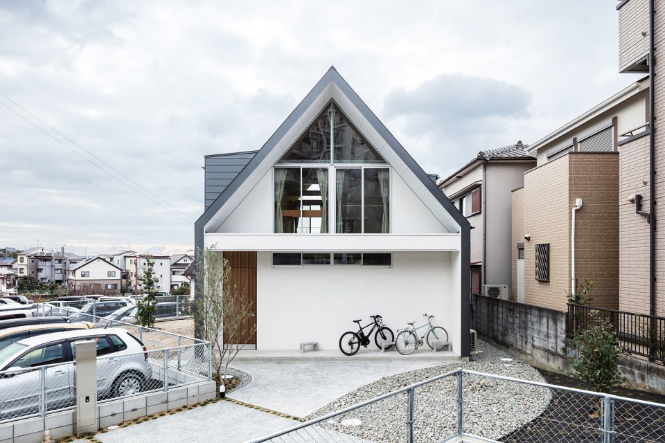 house in tsukawaki by horibe associates