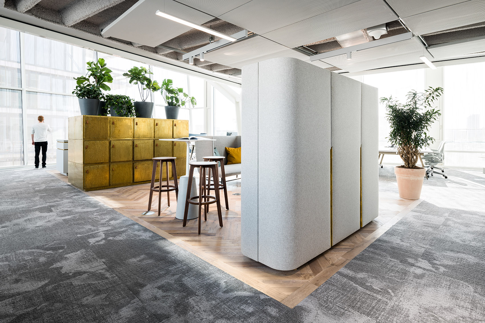 The new Amsterdam office of Dutch investment manager/developer Amvest ...