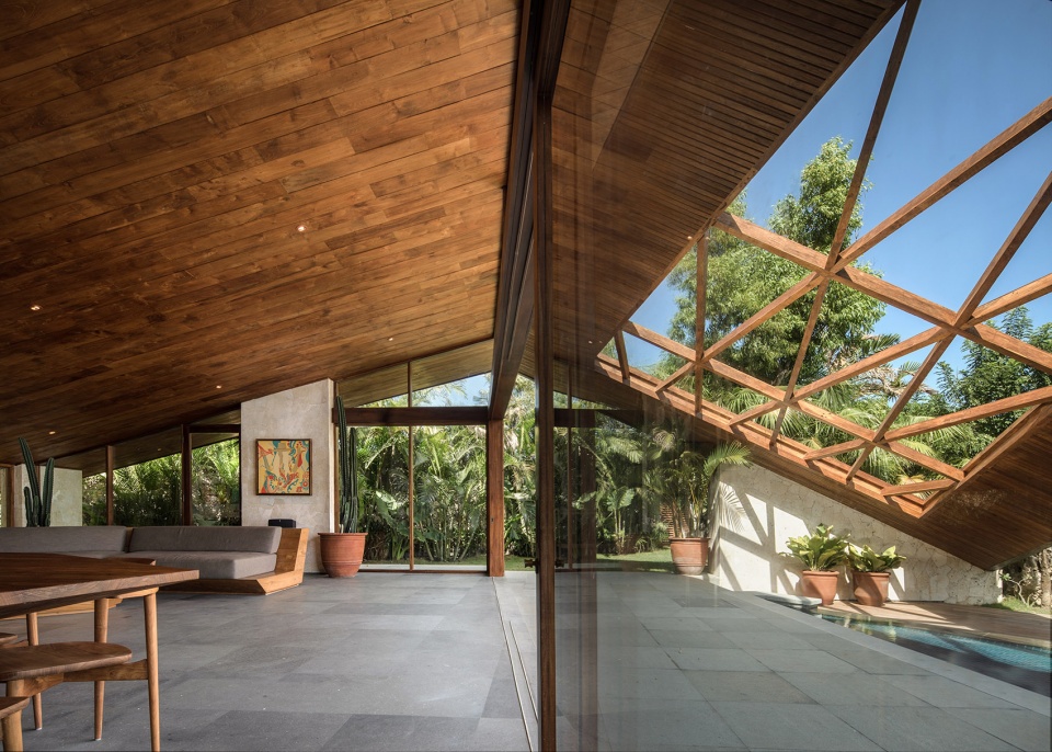 house carbon by alexis dornier