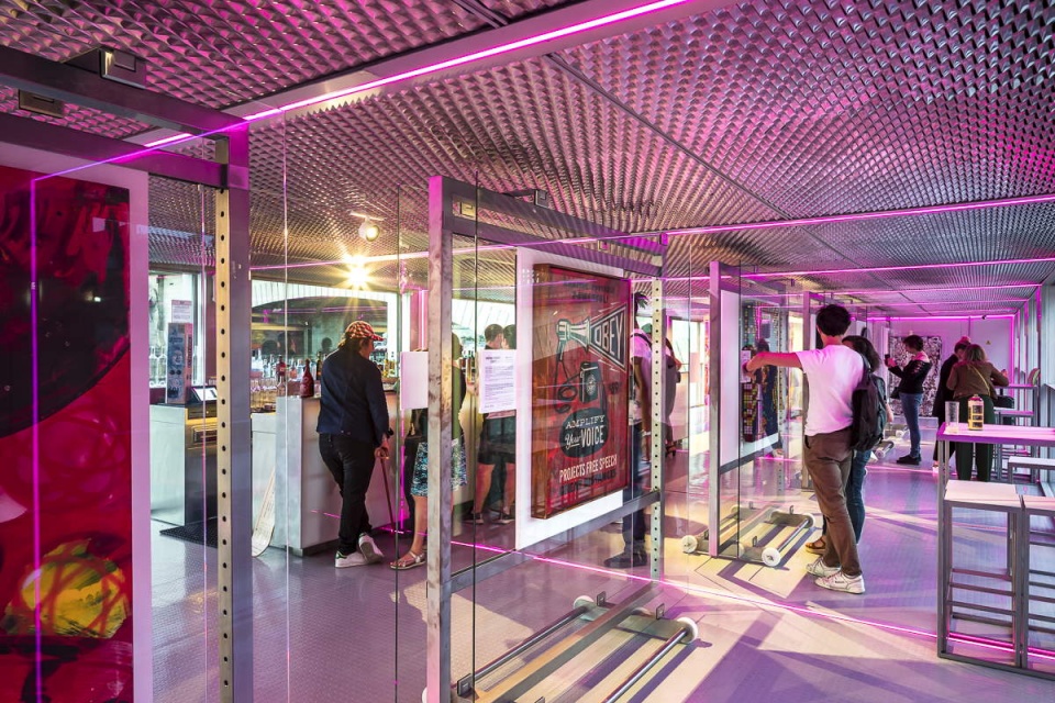 fluctuart urban art center by seine design