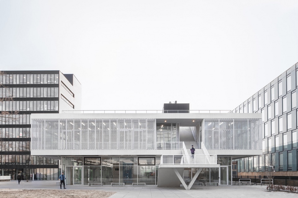gerrit rietveld academie and sandberg instituut by hootsmans architecturbureau fedlev