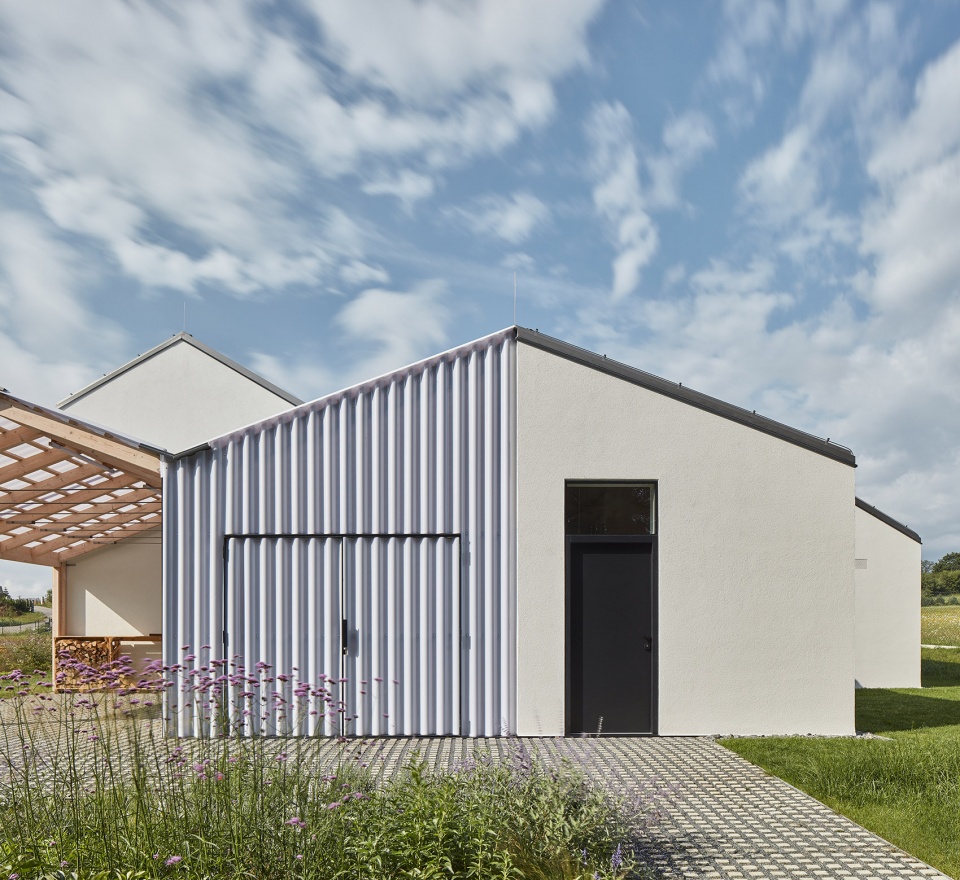 summer house by ddaann architects