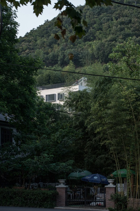 house of windows in moganshan china by officeproject