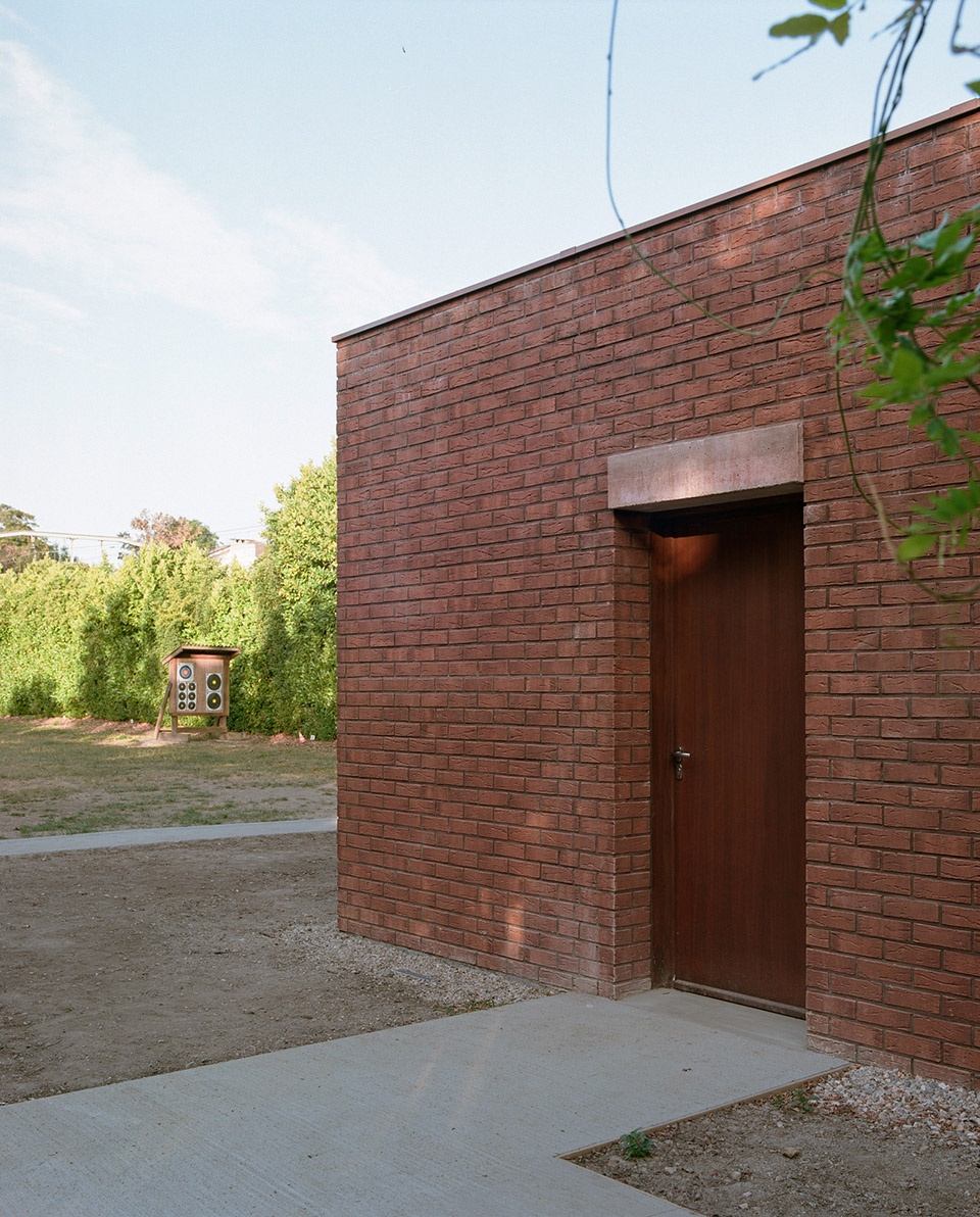 archery house by boman architectes