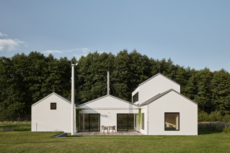 summer house by ddaann architects