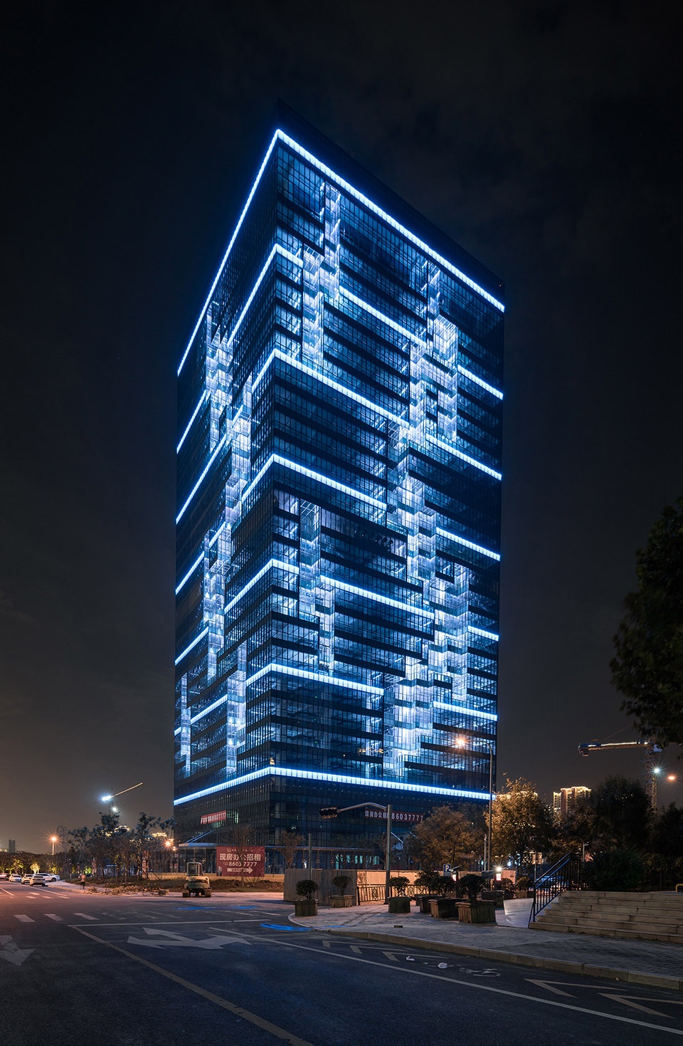 illumination design of huijin international financial center china by purilighting