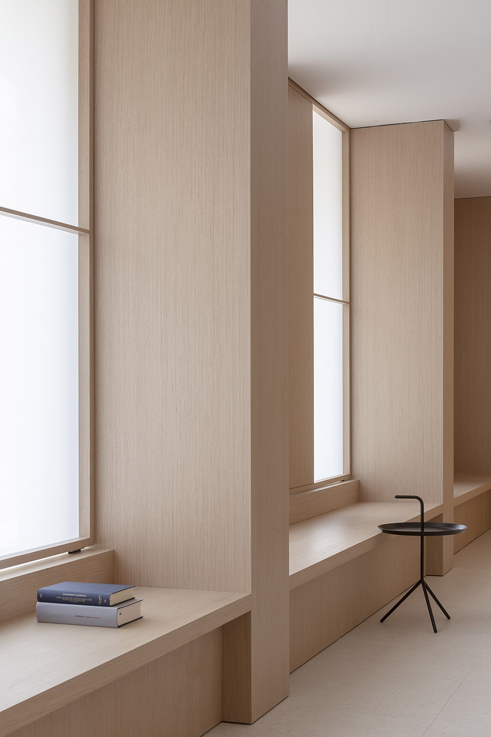 swiss concept clinic by francesc rife studio