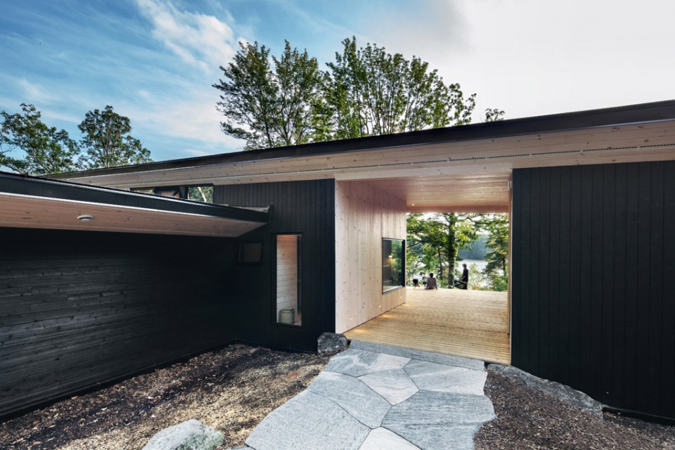 Lake Joseph Cottage by VFA Architecture Design